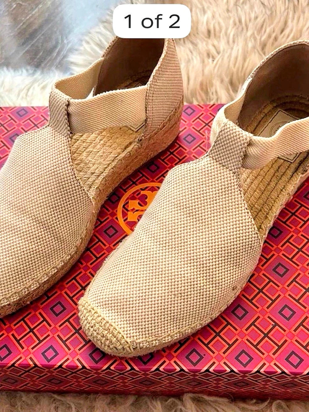 Tory Burch Catalina 3 Espadrille Wedges Beige. Size 8